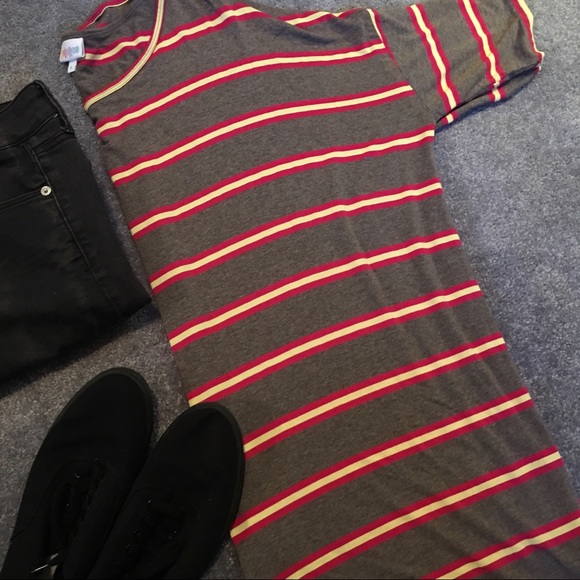 LuLaRoe Tops - LuLaRoe Irma Tunic